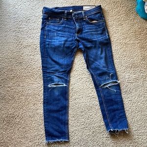 Rag & Bone Tomboy Distressed Knee Skinny Jeans in Burnley Size 27